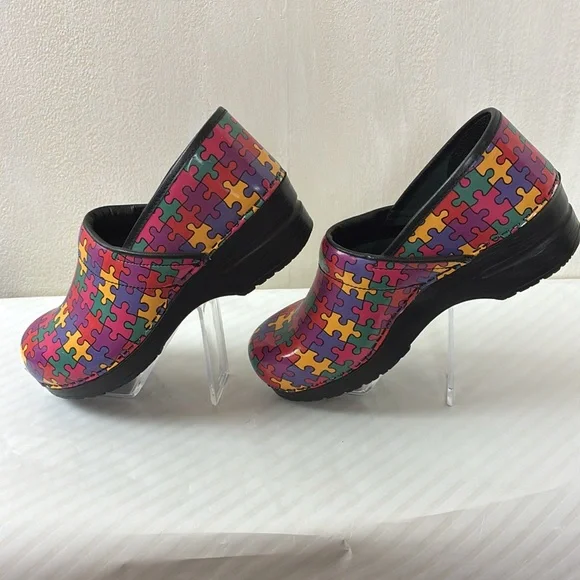 Women’s Sanita Professional Aspire Patent Clogs for Autism Awareness 40 - Picture 6 of 9